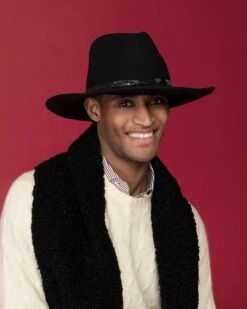 Mr. Jade 19 Mr. Jade -Ericjavits Shop 221123 Javits Day 009 028copy 0d7ad3c8 1216 4b7e b60c 7d7f103fd9d9