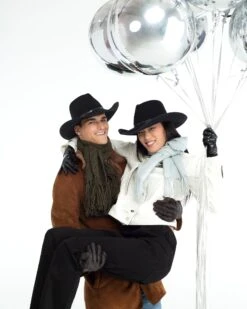 Mr. Wool Western -Ericjavits Shop 221123 Javits Day 030 048copy 81c8bb1d 07f3 49c1 a190 f753f3a960ed