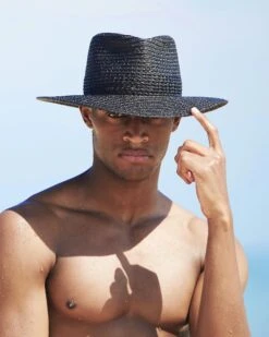 Mr Sq Bayou -Ericjavits Shop AD NO LOGO 575A0178