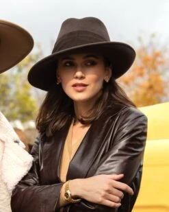 L'Avenue Wool Felt -Ericjavits Shop DSC 1929