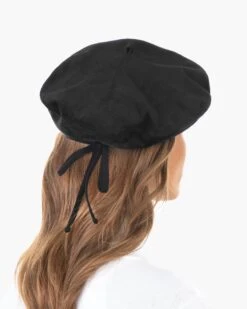 Suede Kate Beret -Ericjavits Shop FW20 12092 KATE SUEDE BLK 3copy