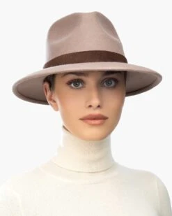 Ms Cool Wool Felt Fedora Hat 22 Ms Cool Wool Felt Fedora Hat -Ericjavits Shop FW21 13335 WOOL MS COOL ALMONDINE FRONTcopy