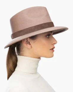 Ms Cool Wool Felt Fedora Hat 23 Ms Cool Wool Felt Fedora Hat -Ericjavits Shop FW21 13335 WOOL MS COOL ALMONDINE PROFILEcopy