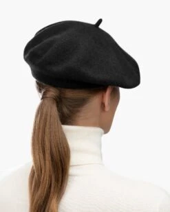 Tanya Beret -Ericjavits Shop FW22 13645 TANYA BERET BLACK REARcopy