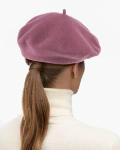Tanya Beret -Ericjavits Shop FW22 13645 TANYA BERET MAUVE REARcopy