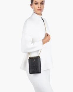 I Bisou -Ericjavits Shop FW22 23882 I BISOU BLACK XBODYcopy