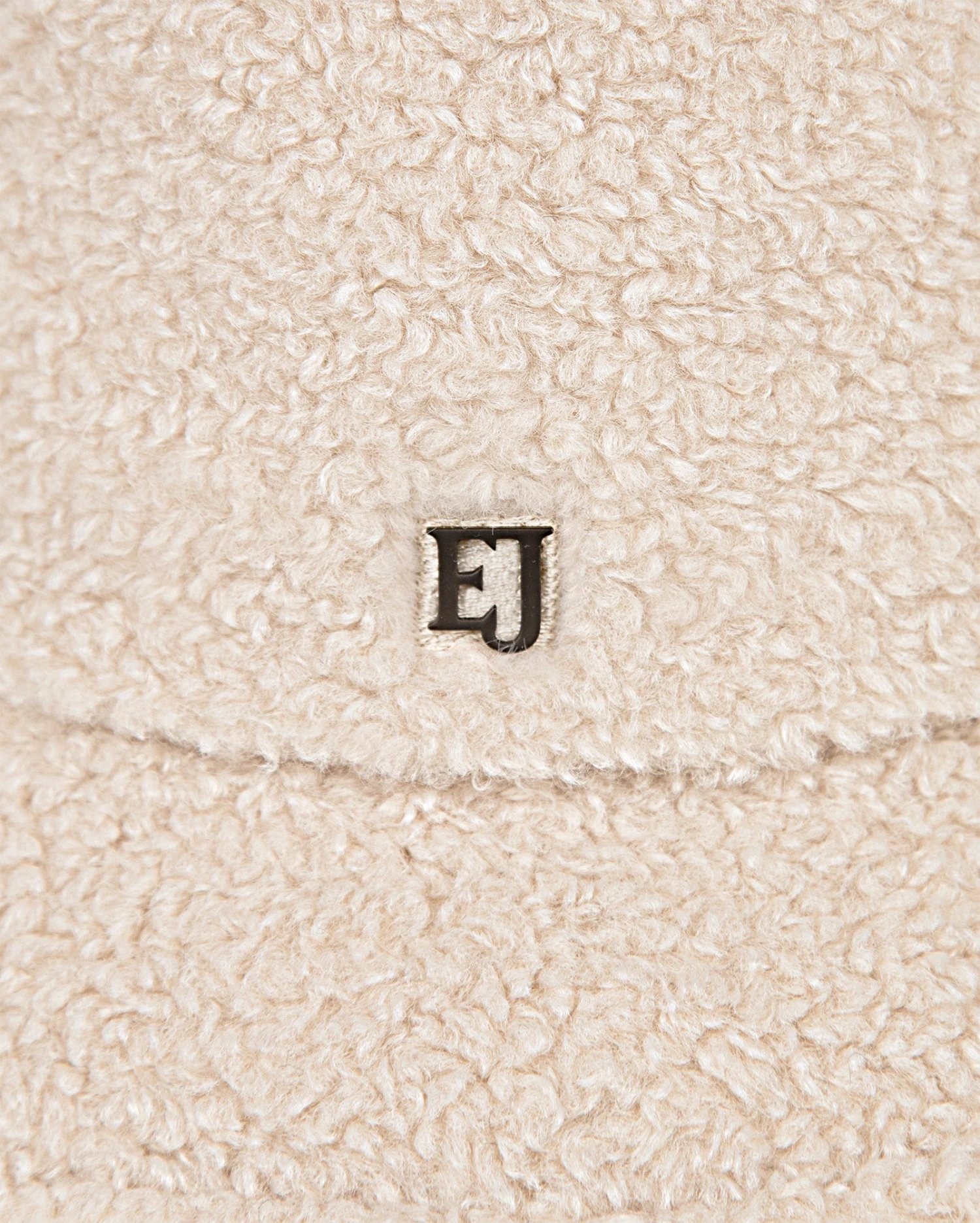 Lamb Bucket 13 Lamb Bucket - Image 13