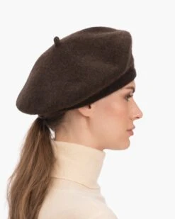 Sophie Beret 18 Sophie Beret -Ericjavits Shop FW23 13607 SOPHIE BROWN SIDEcopy
