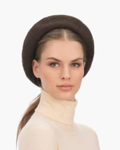 Sophie Beret 20 Sophie Beret -Ericjavits Shop FW23 13607 SOPHIE BROWN TLTD BAK ON HEADcopy