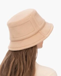 Alexis 37 Alexis -Ericjavits Shop FW23 13643 ALEXIS CAFE AU LAIT BACKcopy