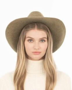 Wool Western 29 Wool Western -Ericjavits Shop FW24 13280 WOOL WESTERN CAMEL TILTED BACK ON HEAD a9ef65cf 6f45 44c8 a6aa a97b5261eb52