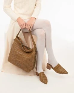 Kumiko 14 Kumiko -Ericjavits Shop FW24 23825 KUMIKO SADDLE HOLDING W AURA MULE