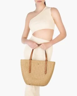 Eureka Bag Natural 16 Eureka Bag Natural -Ericjavits Shop SS22 23364 EUREKA NATURAL HOLDcopy b2a396c5 f957 4428 83e6 16e4bb24ace8