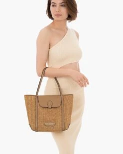 Verona 26 Verona -Ericjavits Shop SS23 23538 VERONA BUTTERSCOTCH ELBOW d228cfdd 7ecf 45b9 ae6d 550dc6f18c53