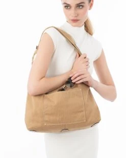 Cargo Hobo 22 Cargo Hobo -Ericjavits Shop SS24 23386 CARGO HOBO KHAKI BACK W SNGLS