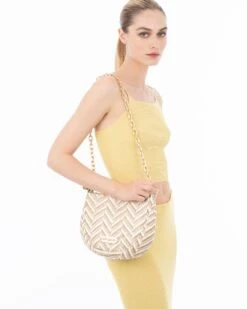 Chain Pouch Raffia -Ericjavits Shop SS24 23389 CHAIN POUCH RAFFIA WHT MIX LNG SLDR