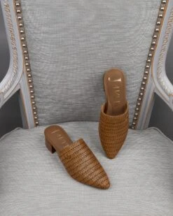 Aura Mule Saddle 6 Aura Mule Saddle -Ericjavits Shop SS24 60013 AURA MULE SADDLE CHAIR cbe2f005 578e 4d81 8082 864a0b2514d5